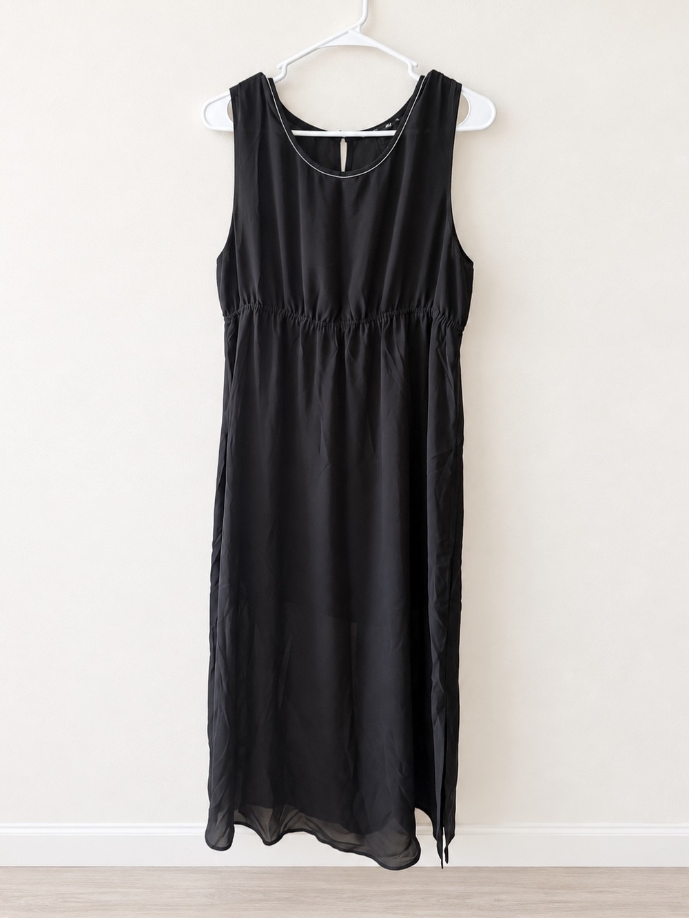 H&M Black Chiffon Overlay Dress Size Small
